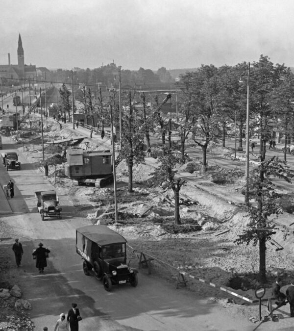 Kaupunkielämää-näyttelyn valokuva Helsingin keskustasta